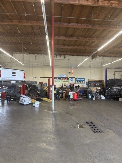 Hacienda Auto Center Zack/Jack