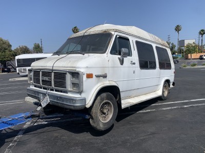 LA Rojo's Junk Cars