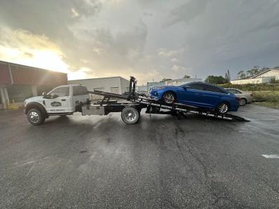 Urgent Towing Roadside & Recovery Inc