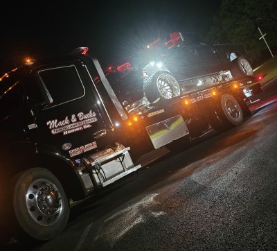Mack & Bucks Towing & Recovery