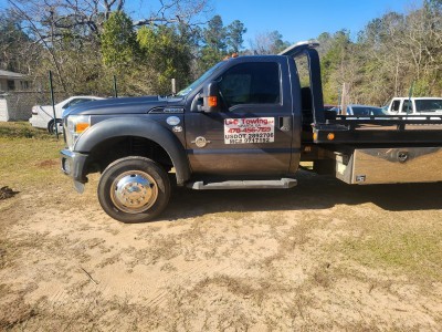 L & E Towing LLC