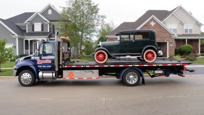 Lovetts Towing & Recovery