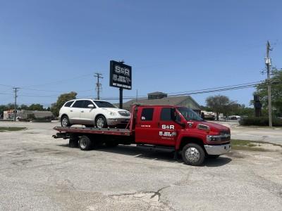 S & R Auto & Towing