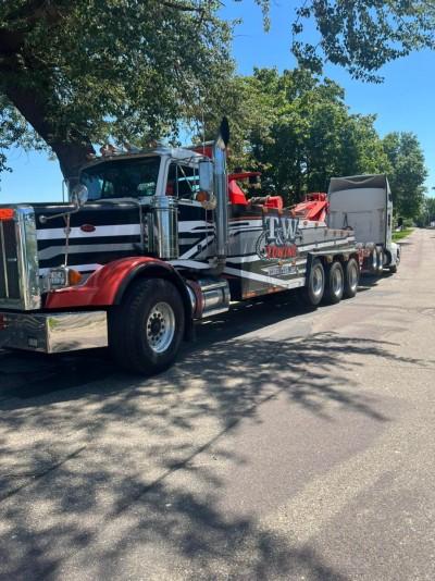T & W Towing - Cars, Heavy Duty Tow & Semi Truck Recovery