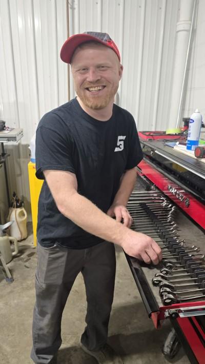 Red Rock Towing and Service LLC