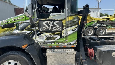 S & S Towing & Recovery