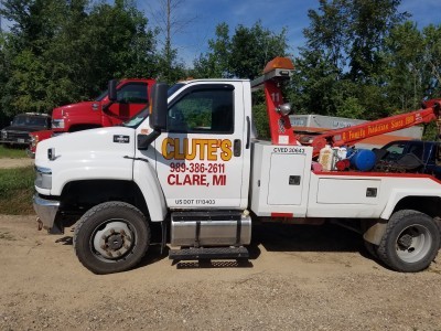Clute's Garage & Wrecker Service