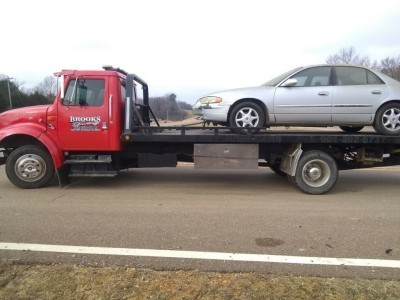 Brooks Towing, light an medium duty towing Service & Repossession service/ owner Shane Brooks