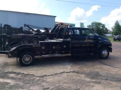 Lewis Wrecker Service