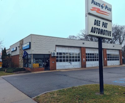 Dee Pats Awsomotive Auto Repair