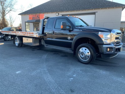Dads Collision & Towing