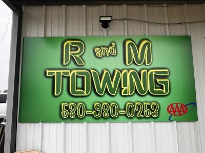 R and M Towing
