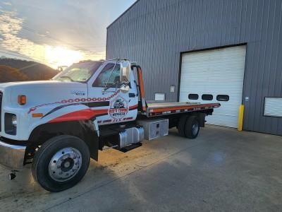 Bud's Towing & Recovery
