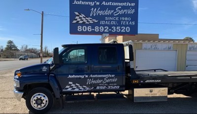 Johnny's Wrecker Service & Automotive