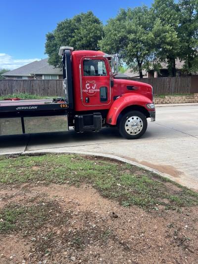 Two Steppin' Towing, Lake Dallas, Texas