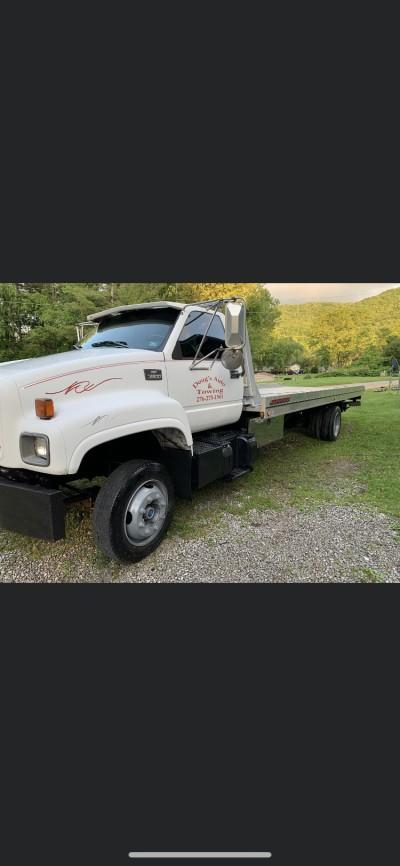 Doug's auto & towing