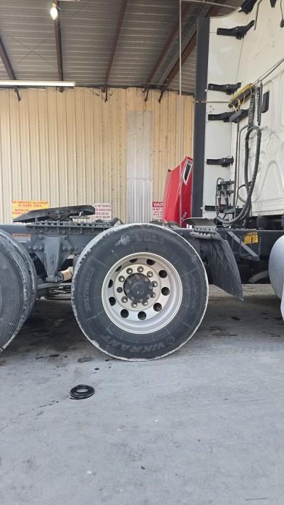 Vic's Truck & Trailer repair, Iowa, Louisiana