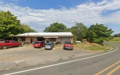 Prout Garage, Clinton, Arkansas