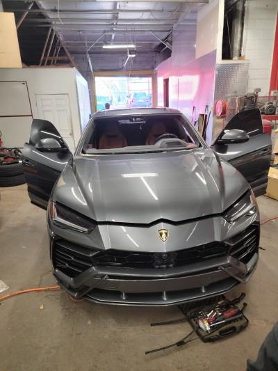 Lucky Auto Glass LLC