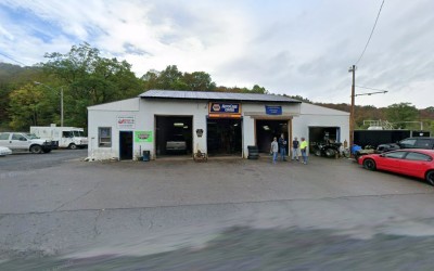 Dixon's Garage
