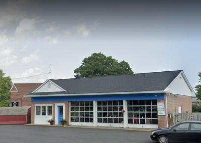 Chris Hunter's Auto Repair, Secane, Pennsylvania