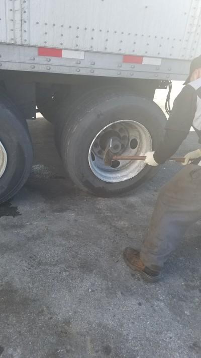 Sullivan Tire Commercial Truck Center