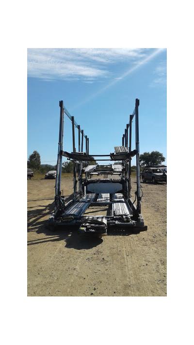 Manus Road Auto Salvage021