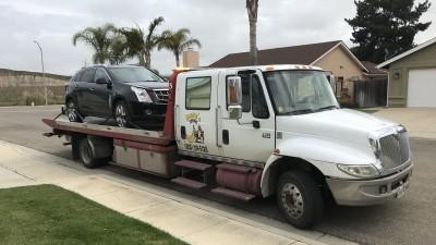 BANANA'S TOWING