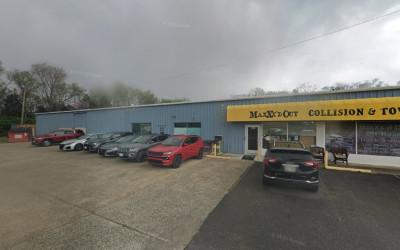 MaxXx'd Out Auto Body & Towing, Clarksville, Tennessee