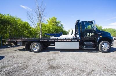 24 Hr Towing & Recovery, Inc., Milwaukee, Wisconsin