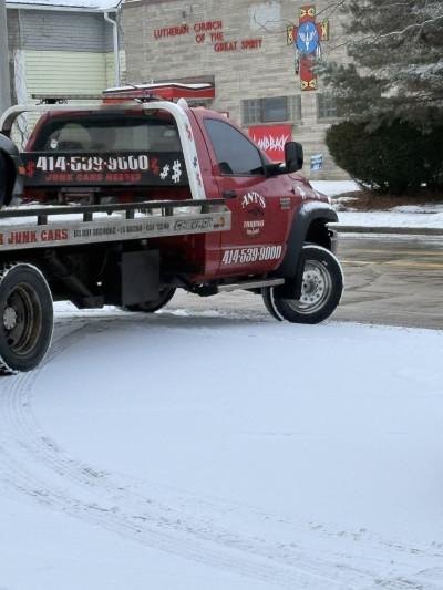 Ant's Towing & Salvage LLC, Milwaukee, Wisconsin