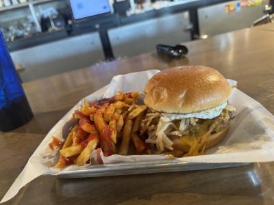 The Junk Yard Drinks & Eats