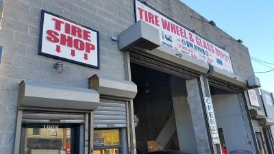Universal Used Auto Parts, Ridgewood, New York