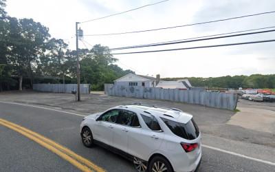 J & V Auto Salvage Inc, Southampton, New York