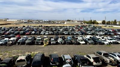 Osvaldo's Auto Parts & Dismantling, Lancaster, California