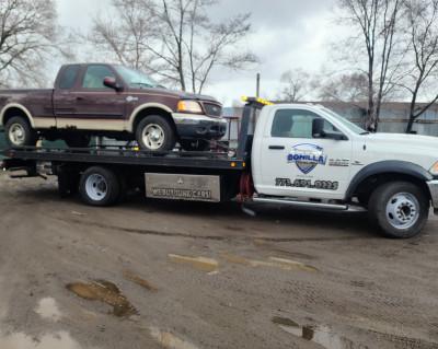 Bonilla Towing Inc, Chicago, Illinois