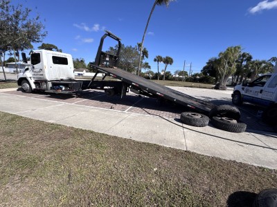 Expert Towing & Transport