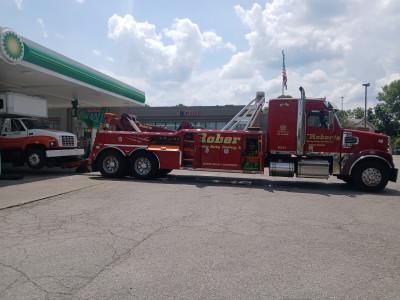 Roberts Heavy Duty Towing, Lexington, Kentucky