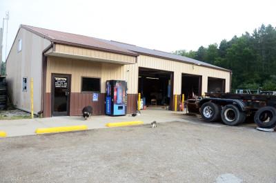 Kertow Auto Salvage, Taylorville, Illinois