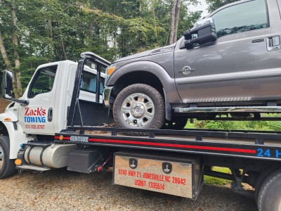 Zack's Towing LLC