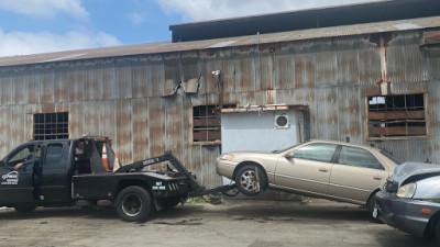 El Parce Used Auto Parts, Compton, California