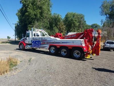 Baker & Baker Towing and Crane Service, Woodburn, Oregon