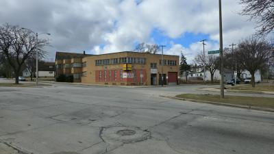 Miki's Auto Inc, Milwaukee, Wisconsin