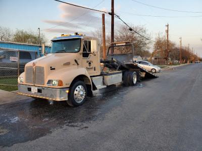 Big B's Towing & Roadside Assistance, San Antonio, Texas