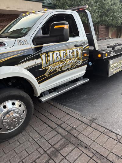 LIBERTY TOWING & RECOVERY