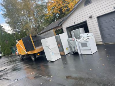 Safe Hauling junk removal, Shoreline, Washington
