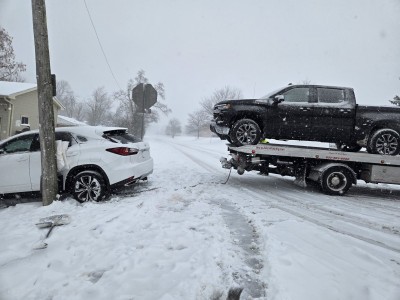 Deluxe Towing Inc