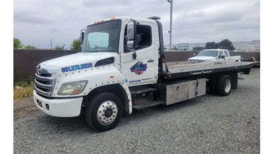J & J Towing