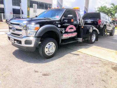 REVOLUTION TOWING, Miami, Florida