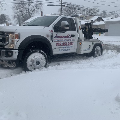Saucedo's Towing